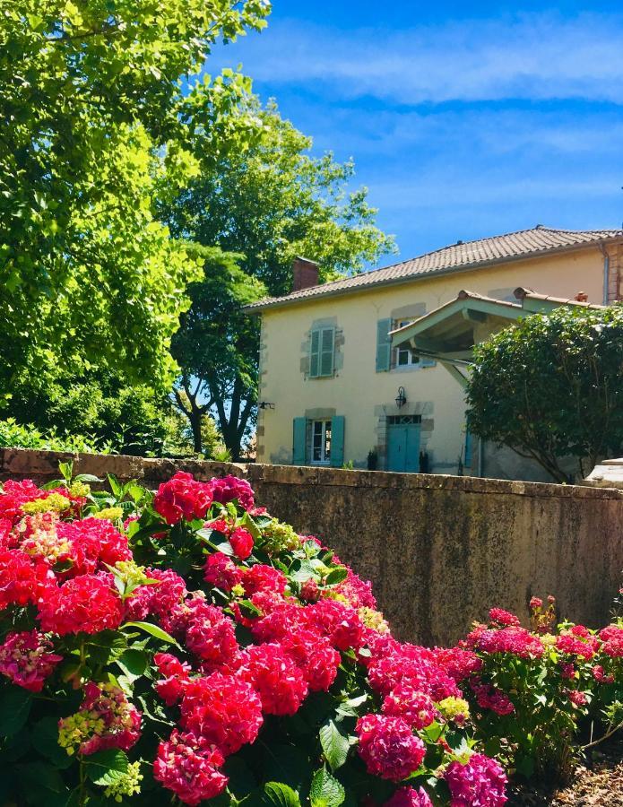 Bed and Breakfast La Parenthese Saubrigues Exterior foto